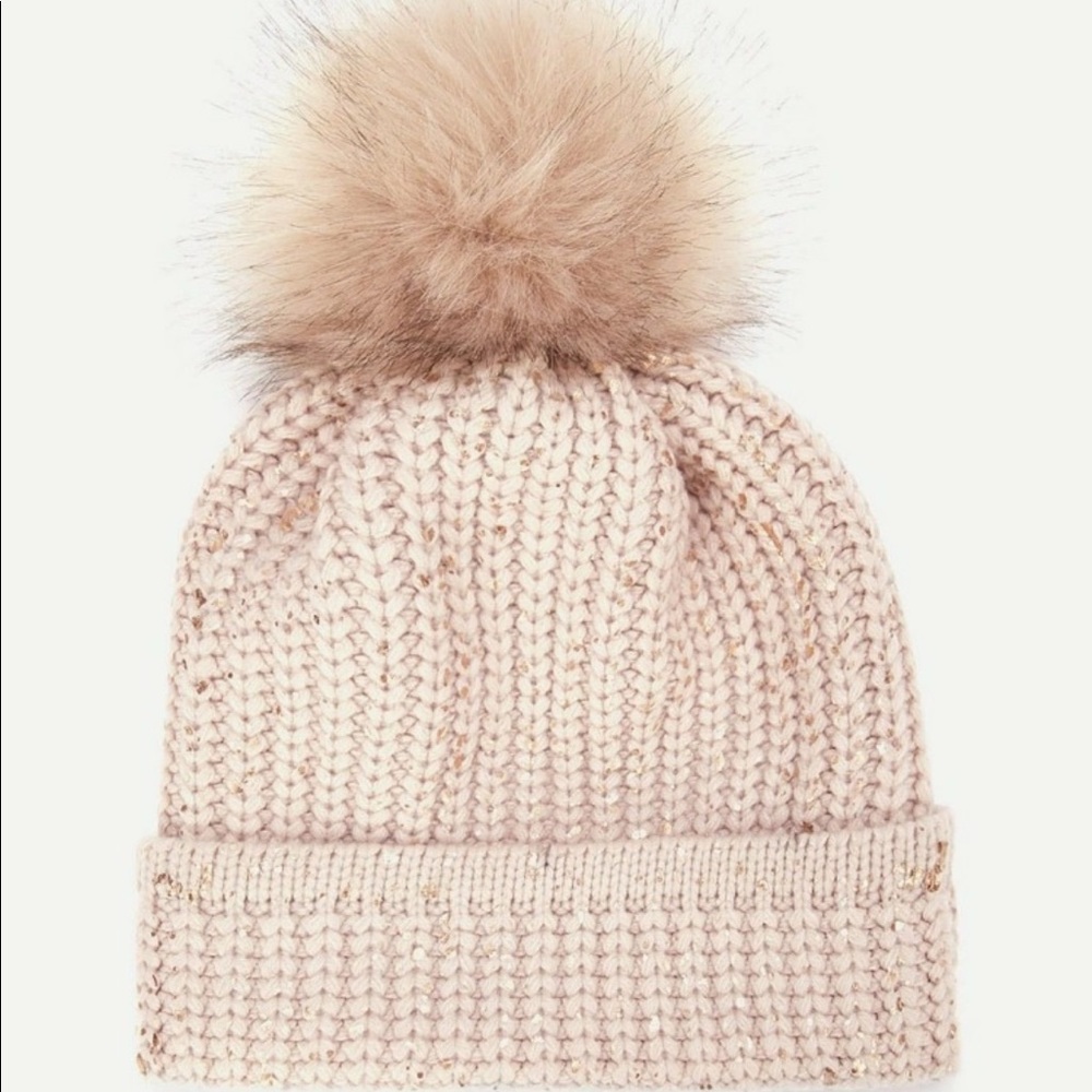 ❄️Pom-Perfect Blush Beanie❄️